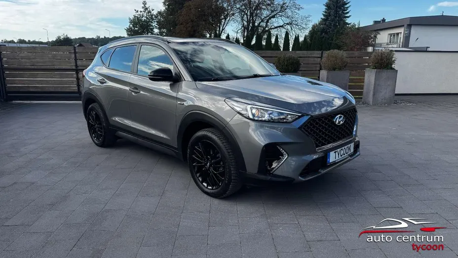 HYUNDAI Tucson -