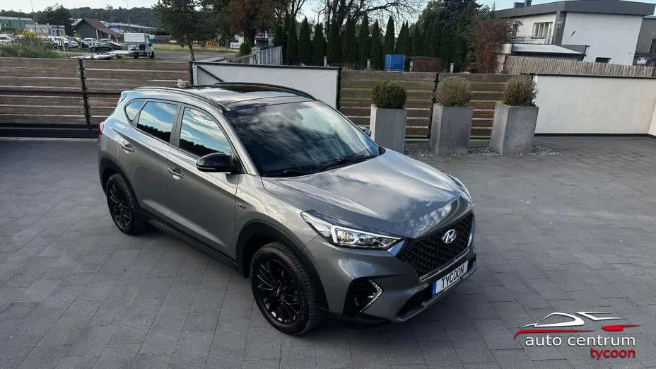 HYUNDAI Tucson -