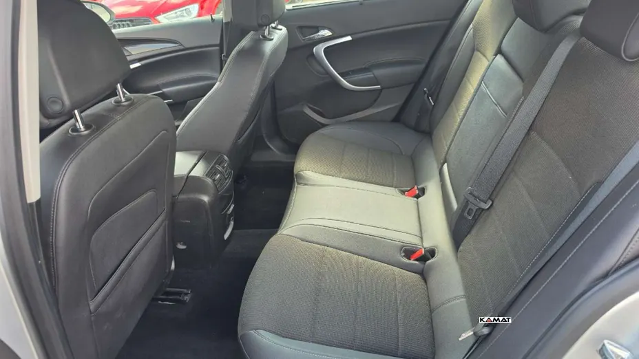 OPEL Insignia -