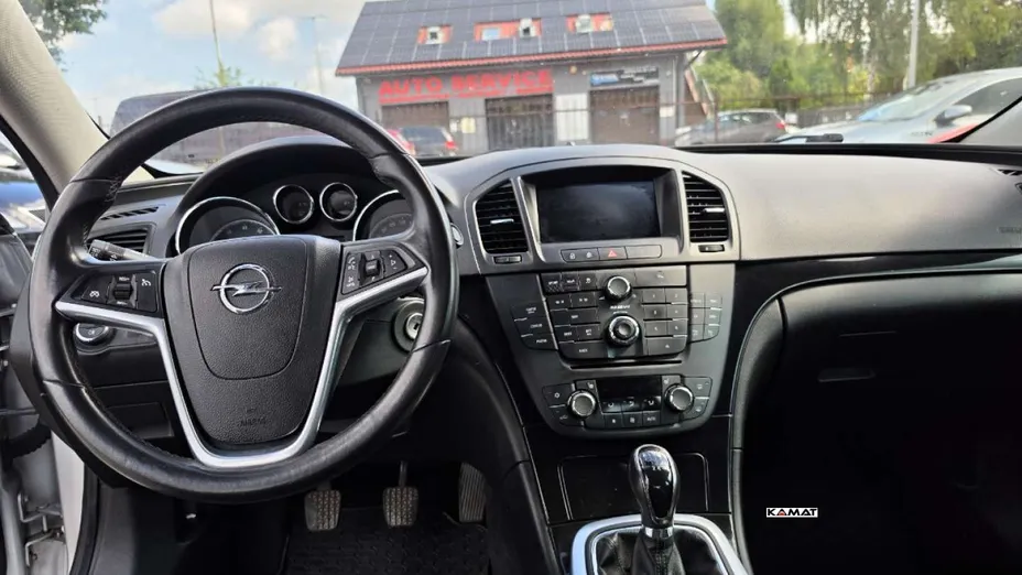 OPEL Insignia -