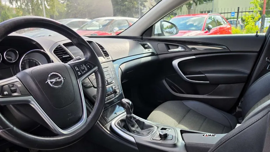 OPEL Insignia -