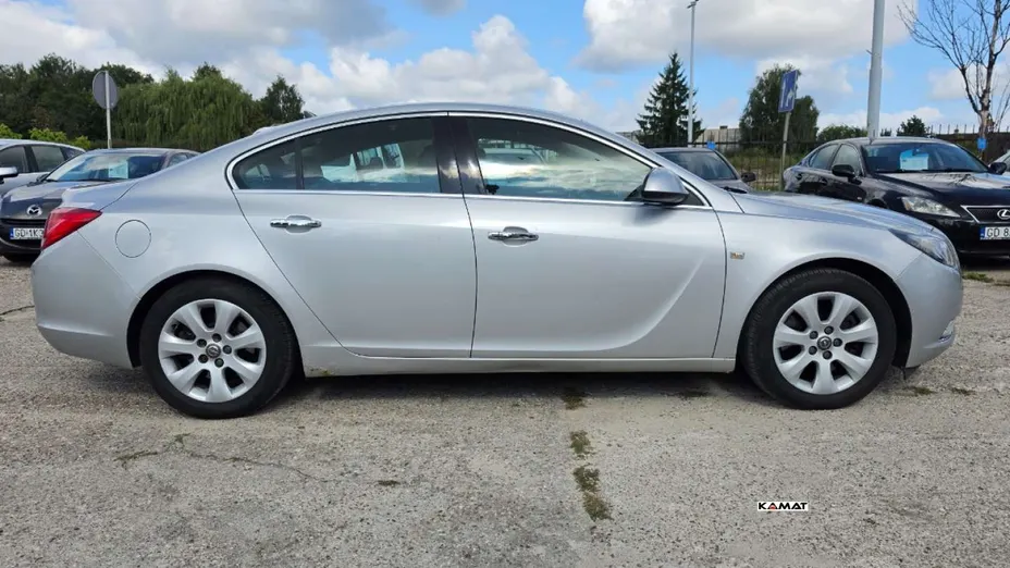 OPEL Insignia -