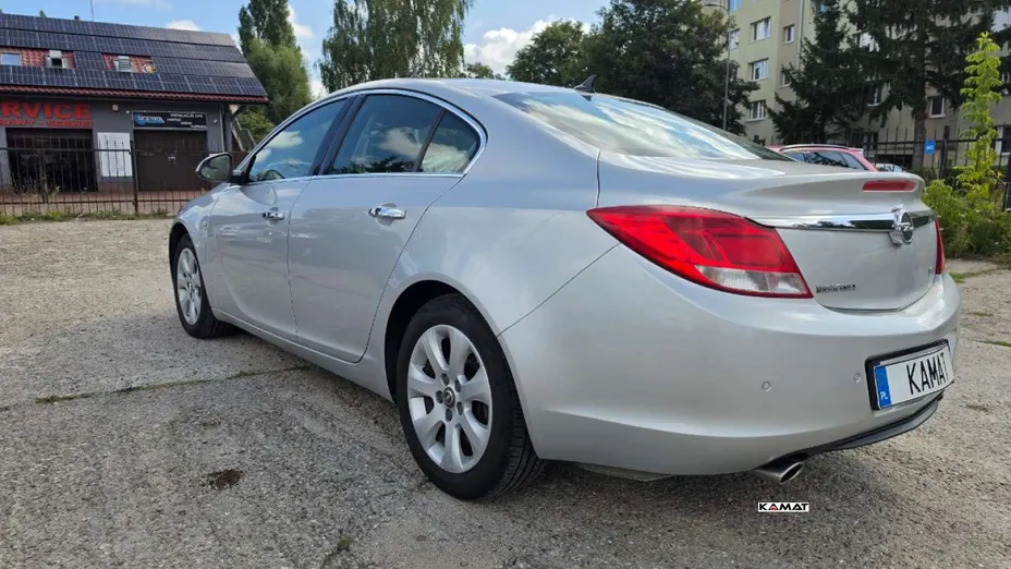 OPEL Insignia -