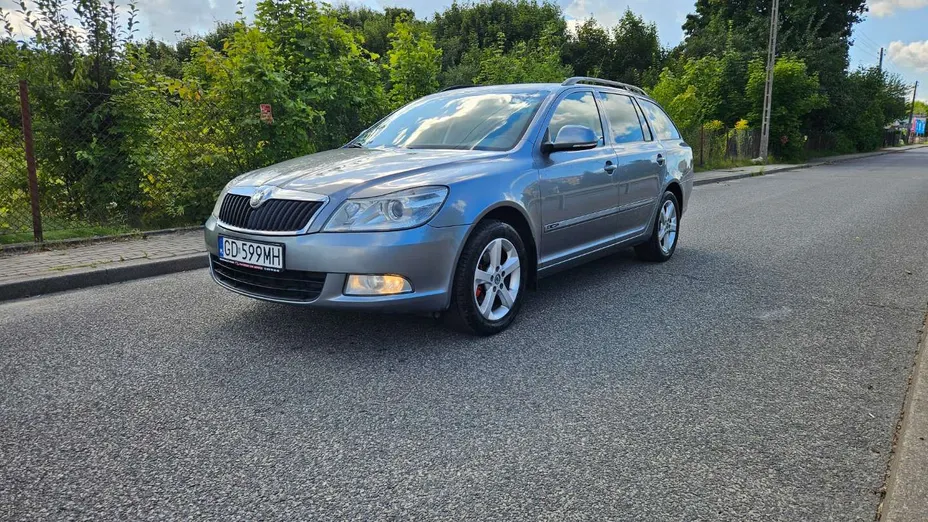 SKODA Octavia -