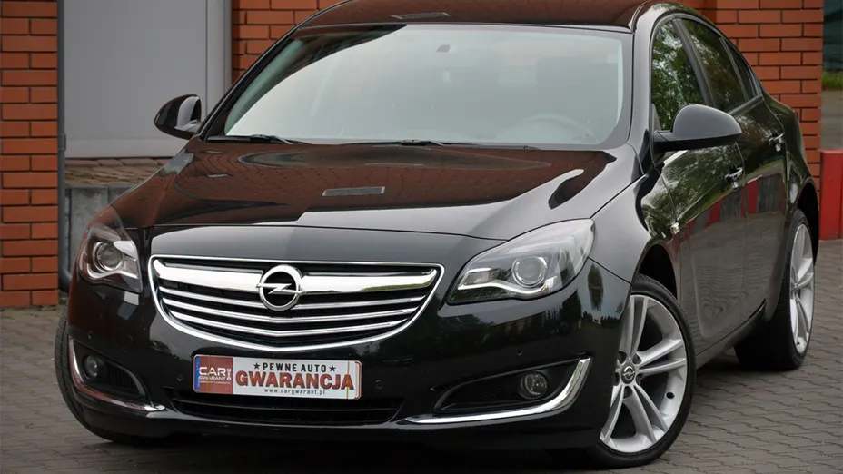 OPEL Insignia -