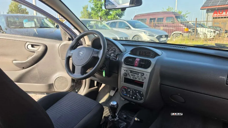 OPEL Corsa -