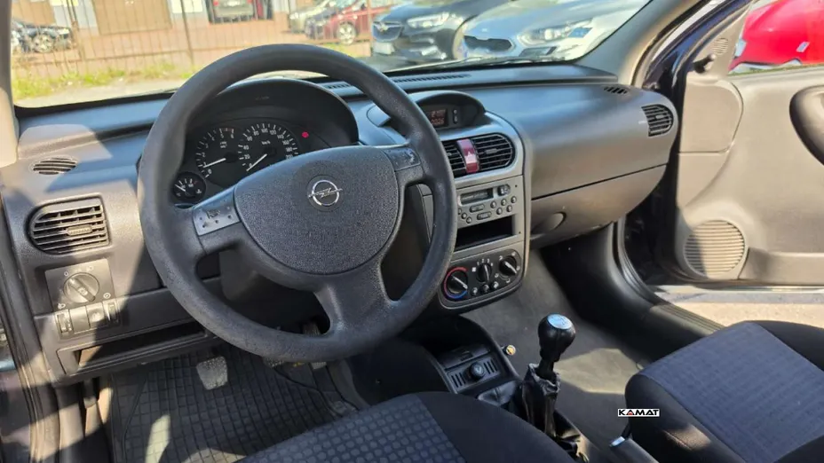 OPEL Corsa -