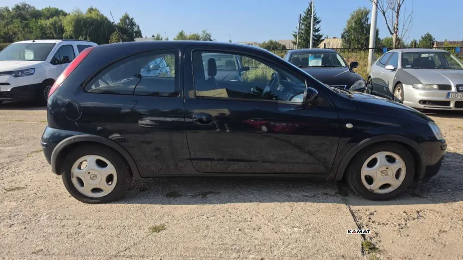 OPEL Corsa -