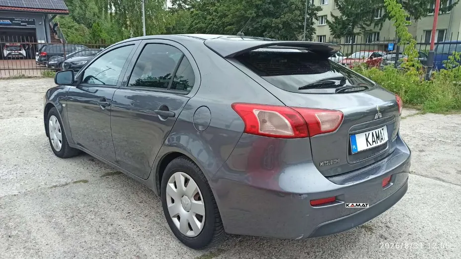 MITSUBISHI Lancer -
