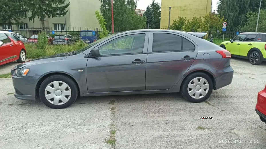 MITSUBISHI Lancer -