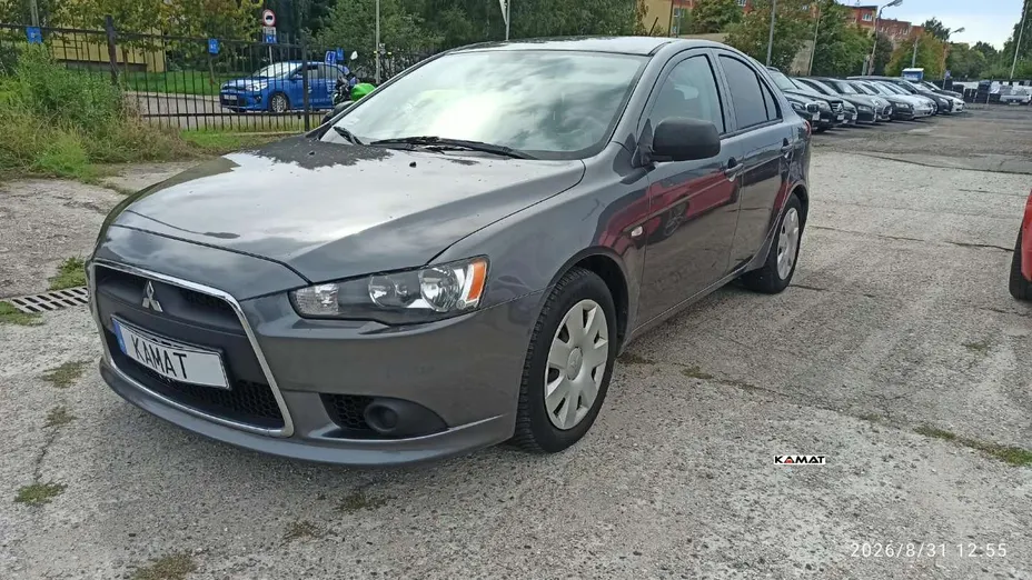 MITSUBISHI Lancer -