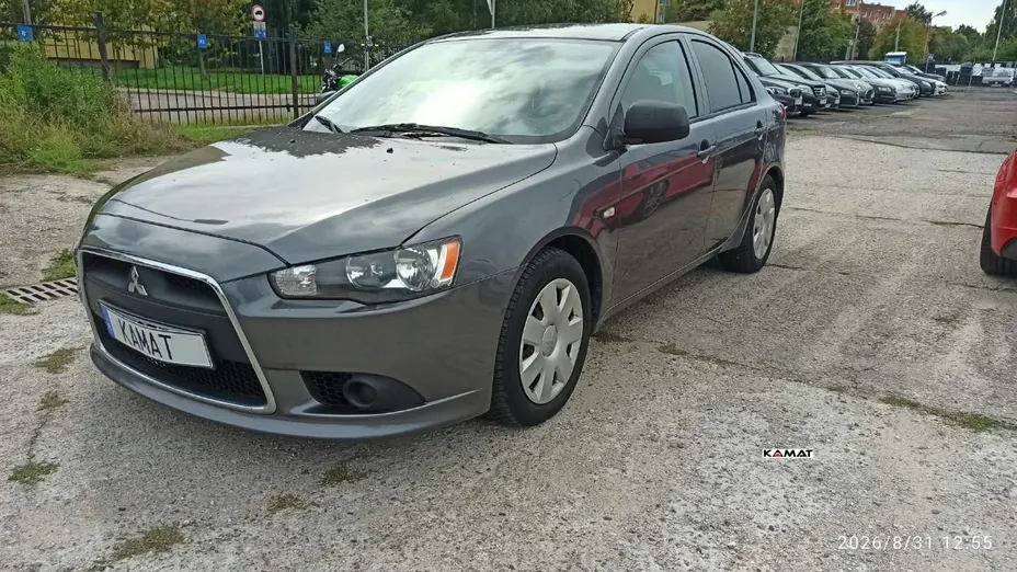 MITSUBISHI Lancer -