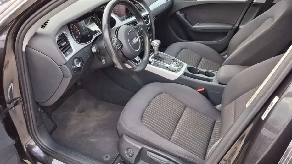 AUDI A4 -