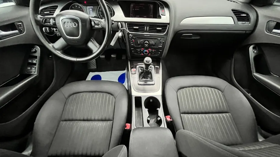 AUDI A4 -