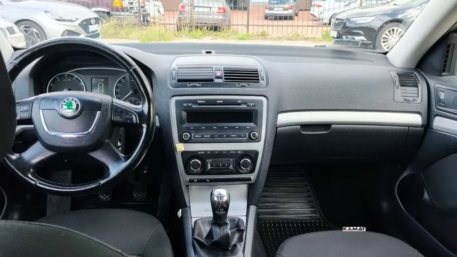 SKODA Octavia -