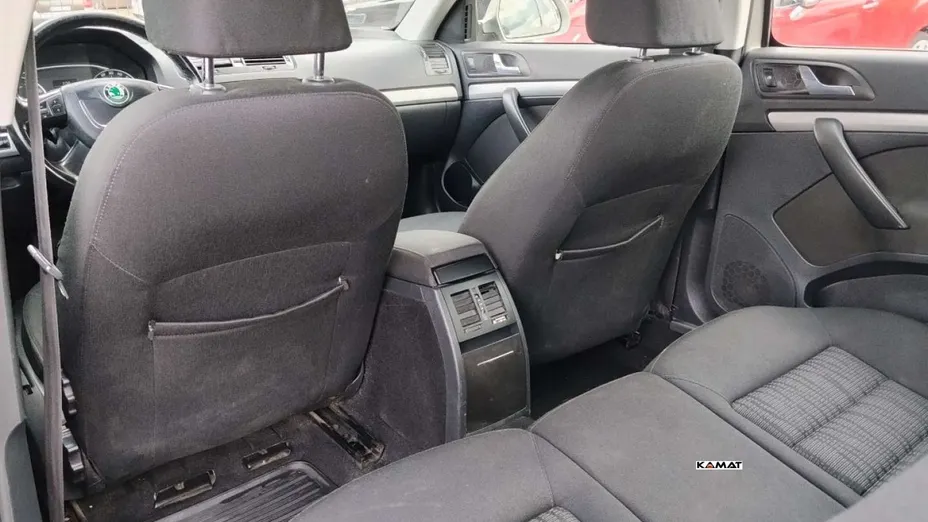 SKODA Octavia -