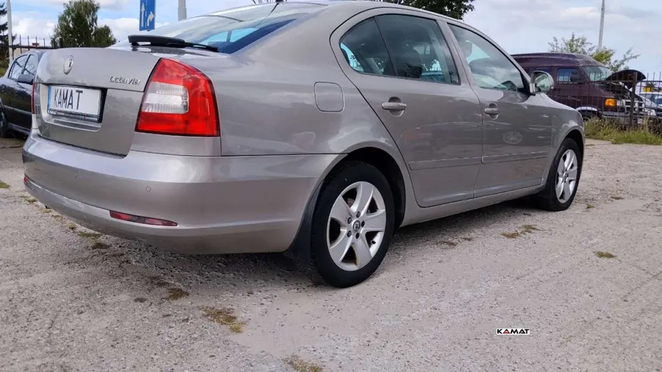 SKODA Octavia -