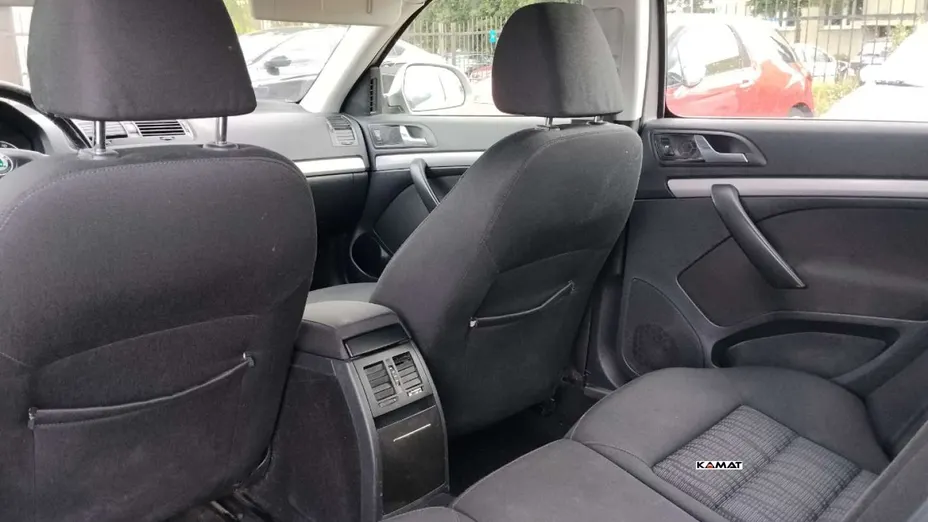 SKODA Octavia -