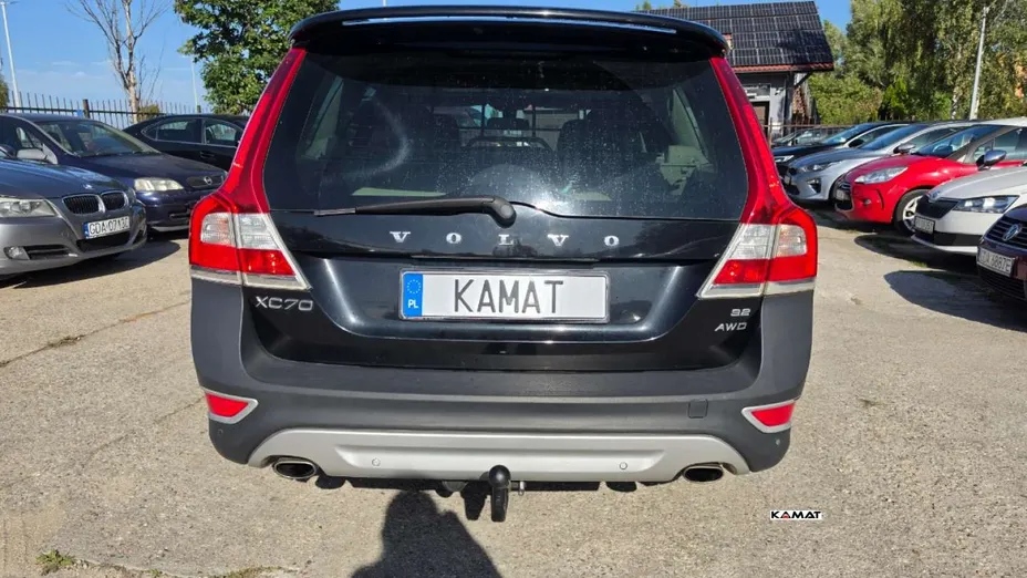VOLVO XC70 -