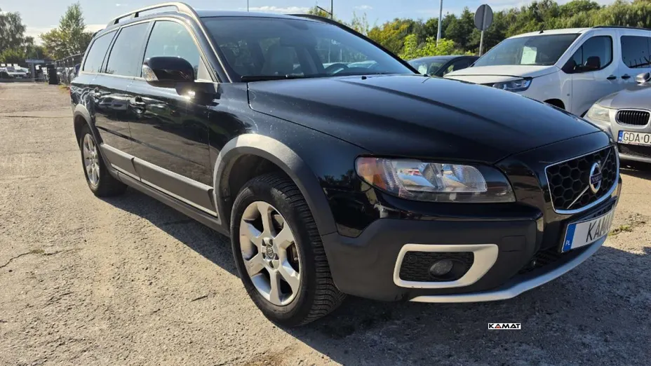 VOLVO XC70 -