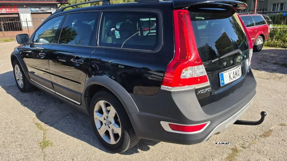 VOLVO XC70 -