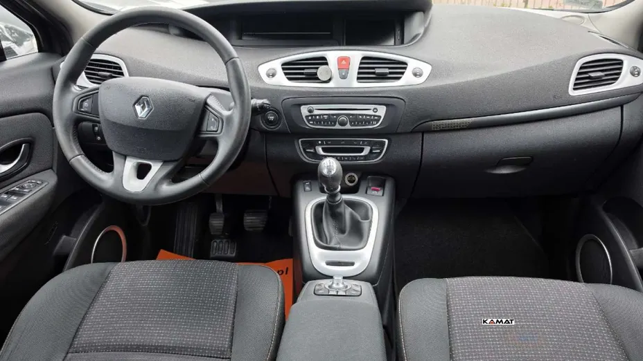 RENAULT Grand Scenic -