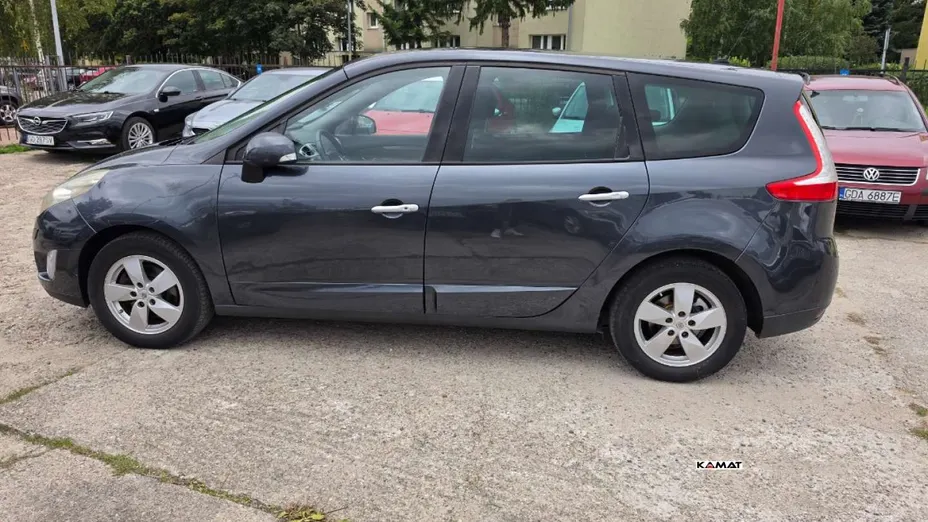 RENAULT Grand Scenic -