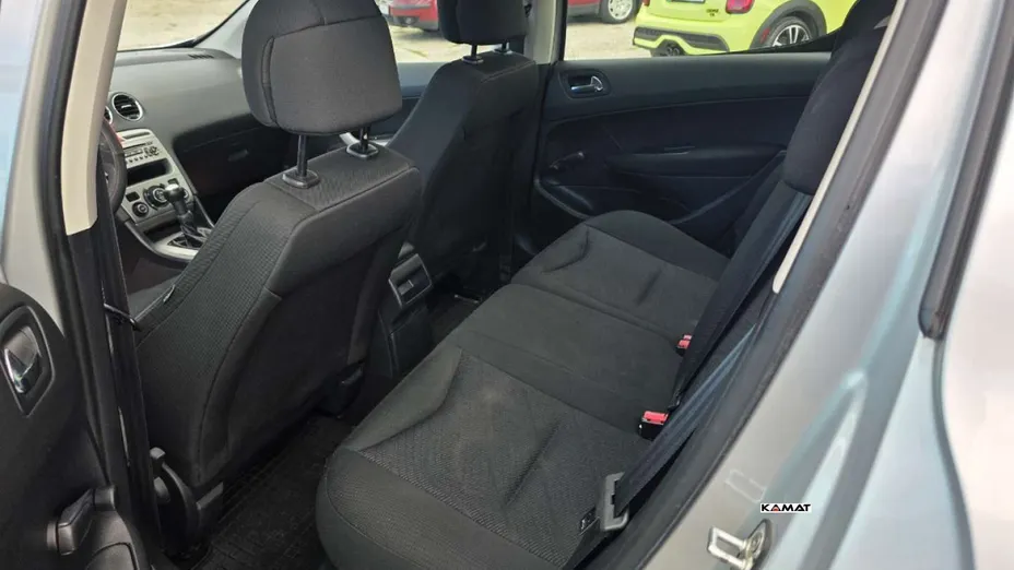 PEUGEOT 308 -