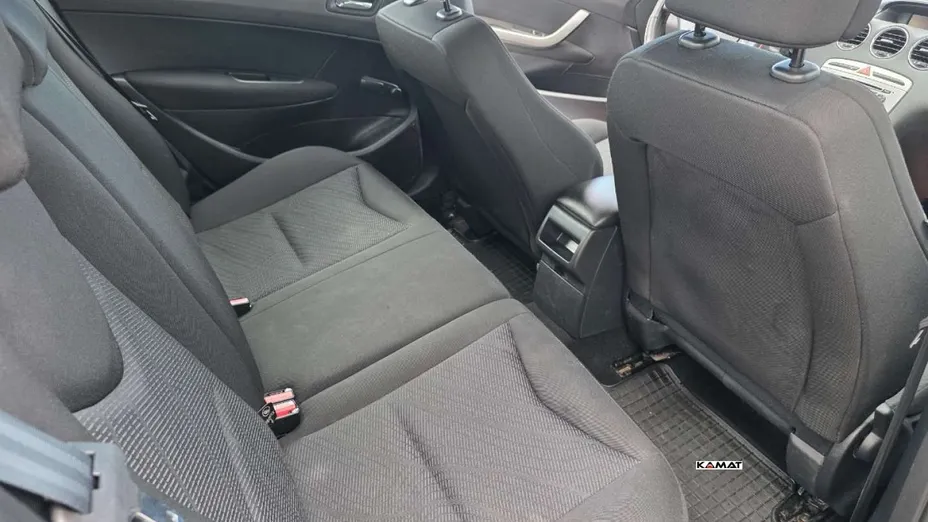 PEUGEOT 308 -