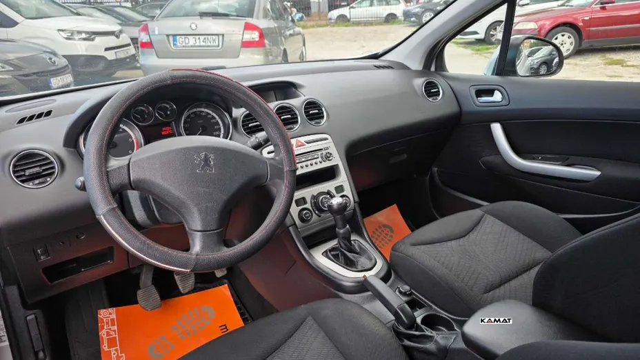 PEUGEOT 308 -