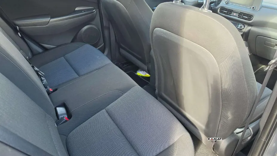 HYUNDAI Kona -