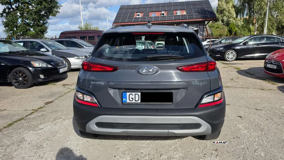 HYUNDAI Kona -