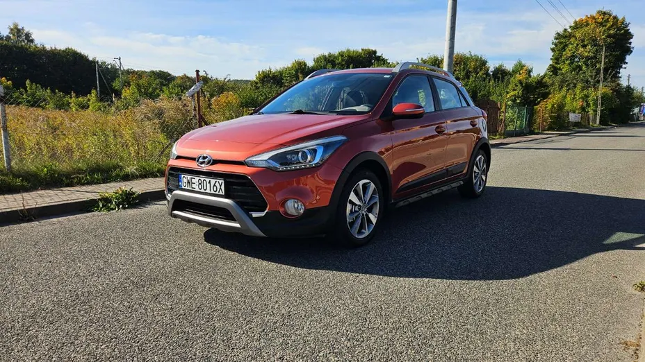 HYUNDAI i20 -