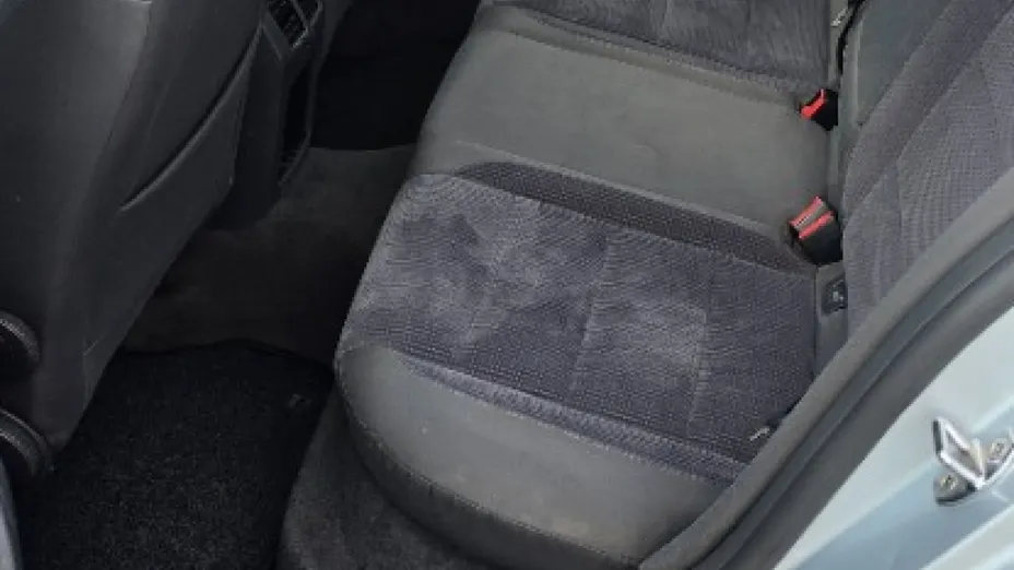 VOLKSWAGEN Jetta -