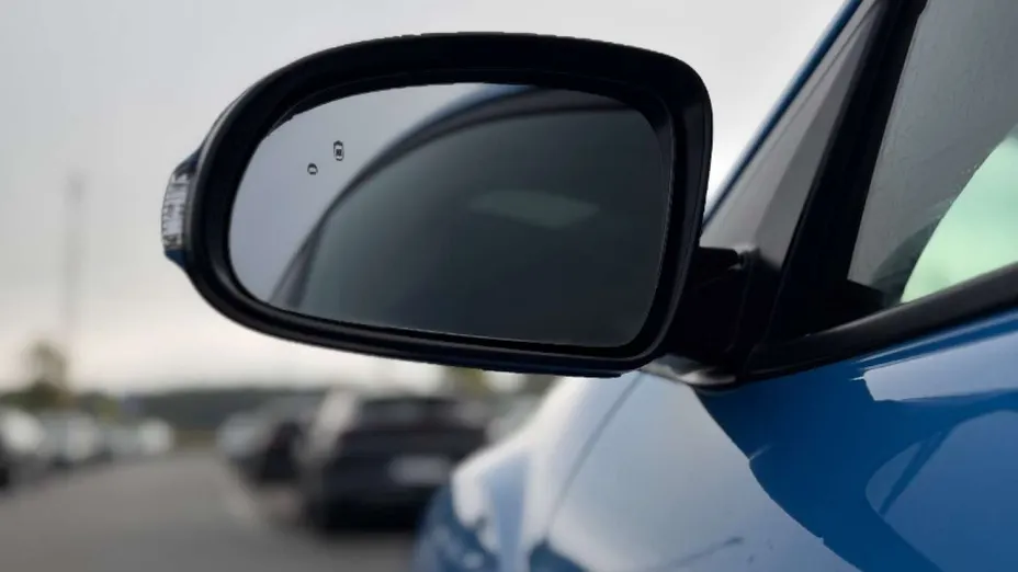 HYUNDAI Kona -