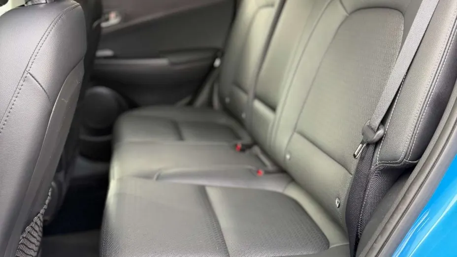 HYUNDAI Kona -