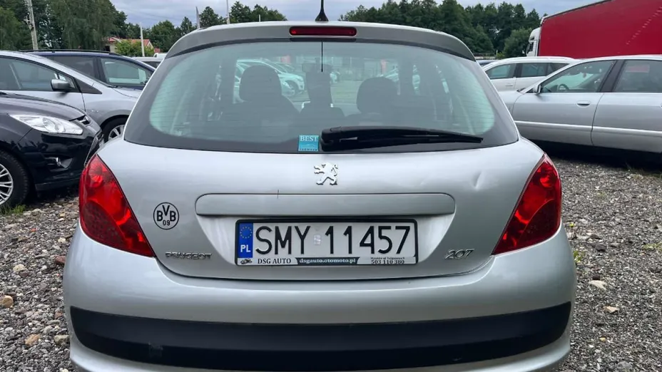 PEUGEOT 207 -