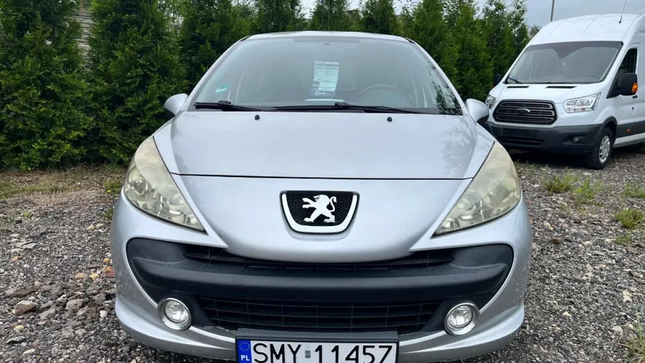 PEUGEOT 207 -