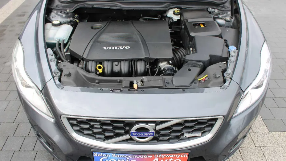 VOLVO C30 -