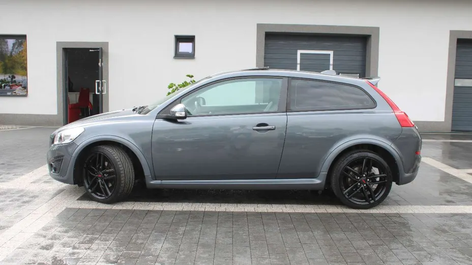 VOLVO C30 -