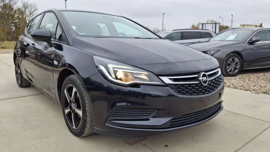 OPEL Astra -