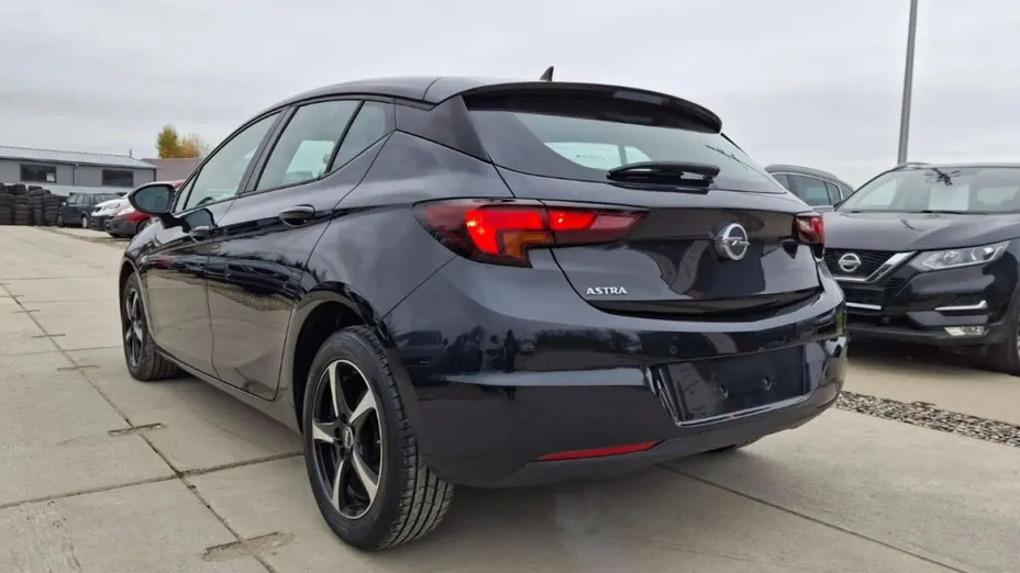 OPEL Astra -