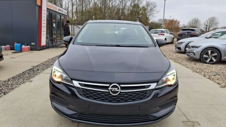 OPEL Astra -
