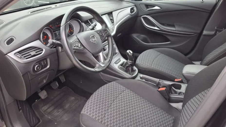 OPEL Astra -