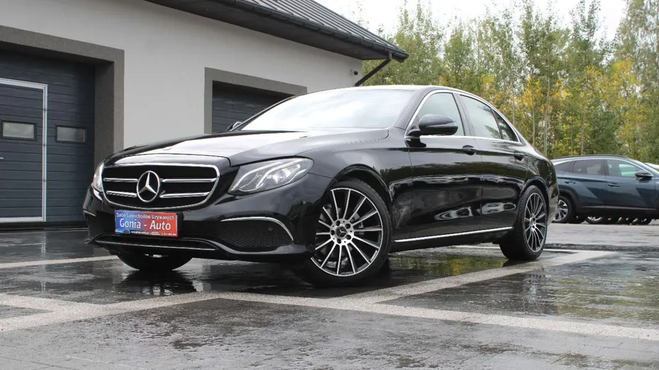MERCEDES-BENZ E Klasa -