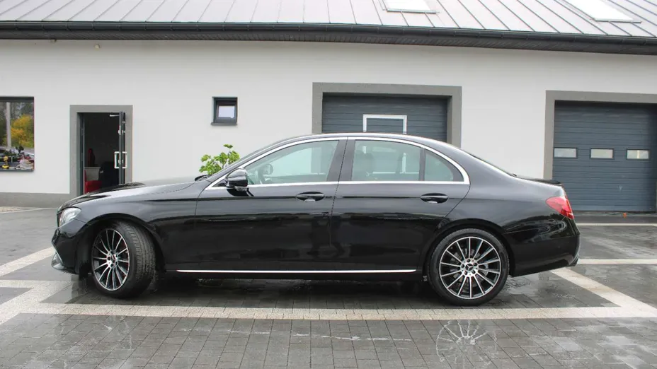 MERCEDES-BENZ E Klasa -