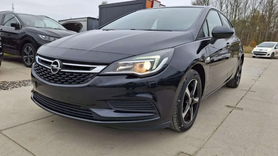 OPEL Astra -