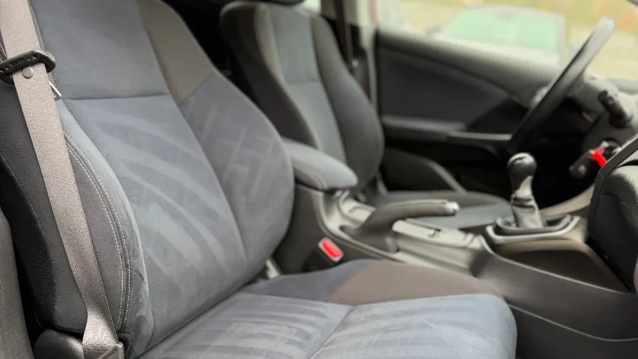 HONDA Civic -