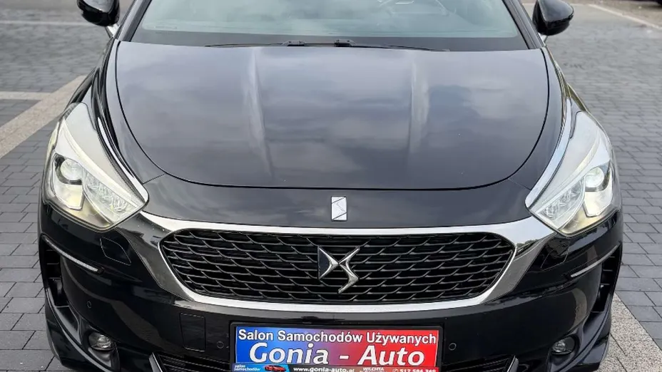DS 5 -