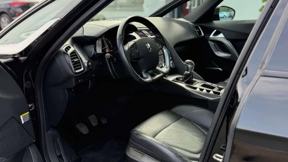 DS 5 -